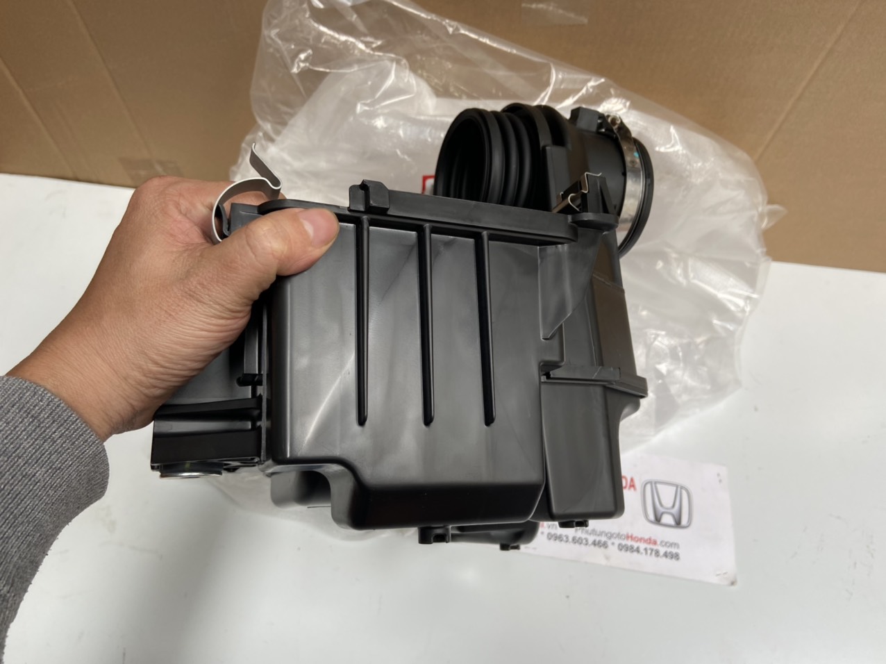 Nắp bầu lọc gió dưới xe Honda CITY 2020